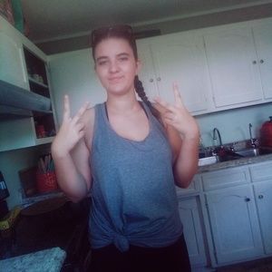 Meet your Posher, Savannah